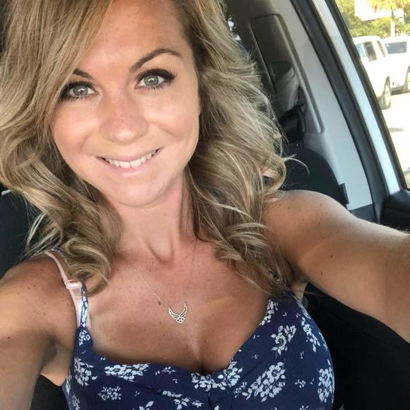 Meet your Posher, Alyssa-ryan - Picture 1 of 1